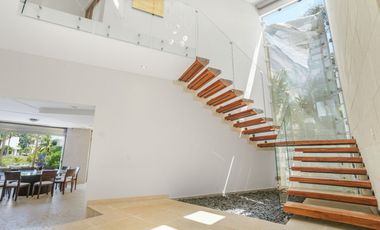 Casa de lujo en Renta Puerto Cancun Canales de 4 recamaras Amueblada en Cancun