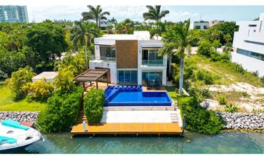 Casa de lujo en Renta Puerto Cancun Canales de 4 recamaras Amueblada en Cancun