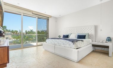 Casa de lujo en Renta Puerto Cancun Canales de 4 recamaras Amueblada en Cancun