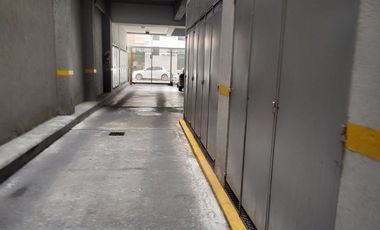 Venta de cochera en Olivos