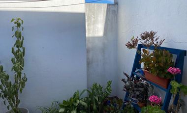 Casa 3 dormi-cochera-patio + dpto 2 dormi en venta