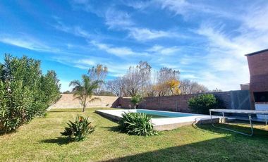 Casa Moderna apta a crédito en  Sauce Viejo