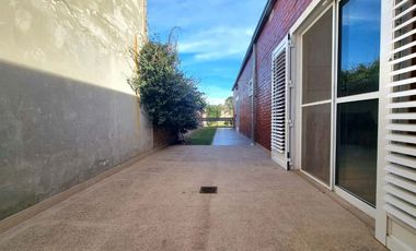 Casa Moderna apta a crédito en  Sauce Viejo