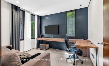 Casa 6 ambientes 717 m² en venta con cochera en Adrogué