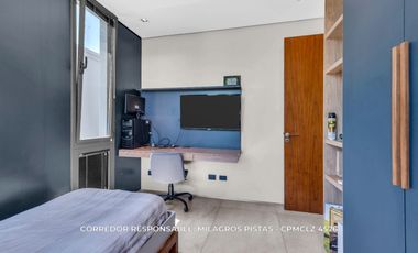 Casa 6 ambientes 717 m² en venta con cochera en Adrogué