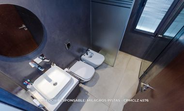Casa 6 ambientes 717 m² en venta con cochera en Adrogué