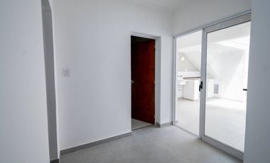 VENTA DE CASA  REFACCIONADA EN FOMENTO 9 DE JULIO
