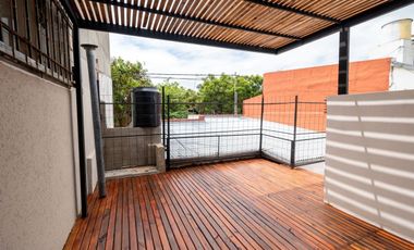 VENTA DE CASA  REFACCIONADA EN FOMENTO 9 DE JULIO
