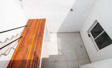 VENTA DE CASA  REFACCIONADA EN FOMENTO 9 DE JULIO