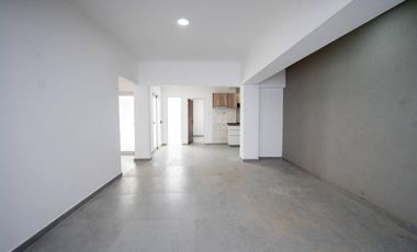 VENTA DE CASA  REFACCIONADA EN FOMENTO 9 DE JULIO