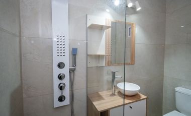 VENTA DE CASA  REFACCIONADA EN FOMENTO 9 DE JULIO