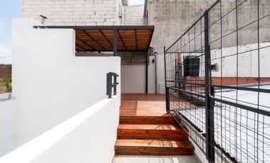 VENTA DE CASA  REFACCIONADA EN FOMENTO 9 DE JULIO