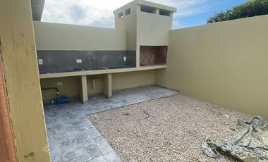 Dúplex en venta c/ cochera en Santa Teresita