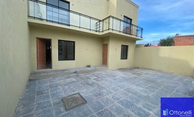 Dúplex en venta c/ cochera en Santa Teresita