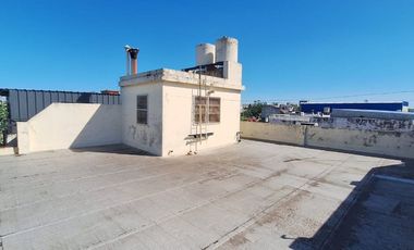 Venta PH 3 Amb + 2 Locales Ciudadela