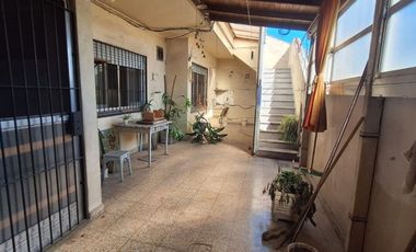 Venta PH 3 Amb + 2 Locales Ciudadela