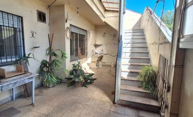 Venta PH 3 Amb + 2 Locales Ciudadela