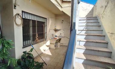 Venta PH 3 Amb + 2 Locales Ciudadela