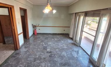 Venta PH 3 Amb + 2 Locales Ciudadela