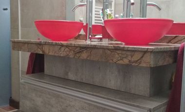 Duplex con tres cocheras y patio. APTA CREDITO