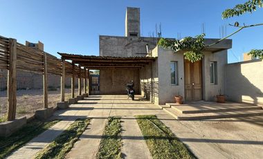 CASA ALTOS DE RIVADAVIA. 2 HABITACIONES, 2 BAÑOS.