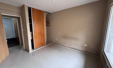 VENTA 2 AMBIENTES C/ COCHERA CENTRO MORENO