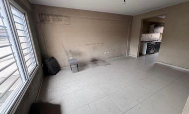 VENTA 2 AMBIENTES C/ COCHERA CENTRO MORENO