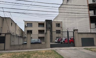 VENTA 2 AMBIENTES C/ COCHERA CENTRO MORENO