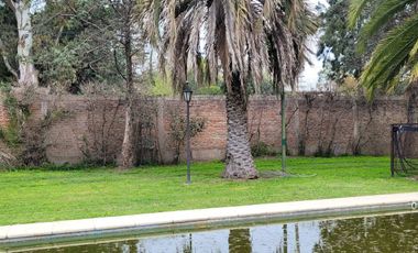 QUINTA VENTA MONTE GRANDE CON SALON DE FIESTAS