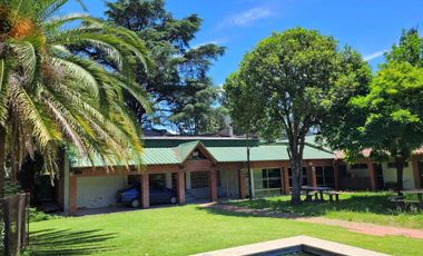 QUINTA VENTA MONTE GRANDE CON SALON DE FIESTAS