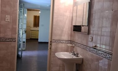 QUINTA VENTA MONTE GRANDE CON SALON DE FIESTAS