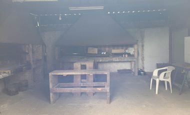QUINTA VENTA MONTE GRANDE CON SALON DE FIESTAS