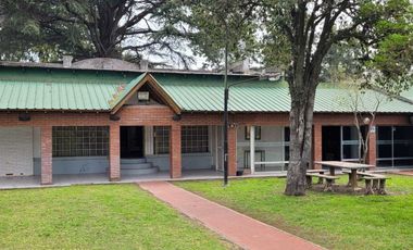 QUINTA VENTA MONTE GRANDE CON SALON DE FIESTAS