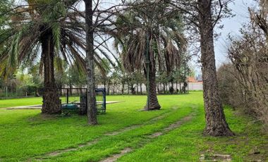 QUINTA VENTA MONTE GRANDE CON SALON DE FIESTAS