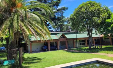 QUINTA VENTA MONTE GRANDE CON SALON DE FIESTAS