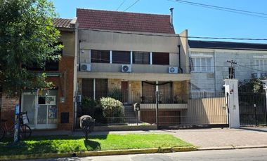 VENTA CASA 5 AMBIENTES EN TEMPERLEY
