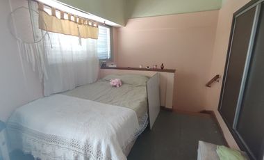 VENTA CASA 5 AMBIENTES EN TEMPERLEY