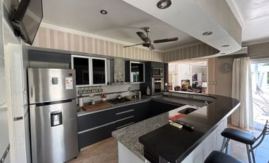 CASA DE CATEGORÍA - SAUCE VIEJO