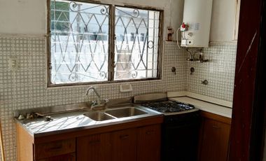 CHALET EN VENTA SOBRE LOTE DE GRAN SUPERFICIE