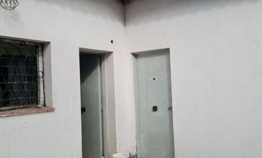 CHALET EN VENTA SOBRE LOTE DE GRAN SUPERFICIE