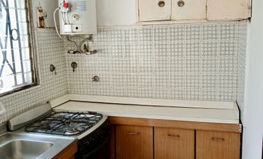 CHALET EN VENTA SOBRE LOTE DE GRAN SUPERFICIE