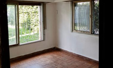 CHALET EN VENTA SOBRE LOTE DE GRAN SUPERFICIE