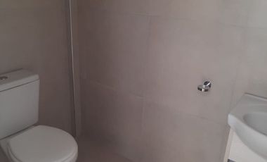 EN VENTA LOCAL COMERCIAL EN MACROCRENTRO