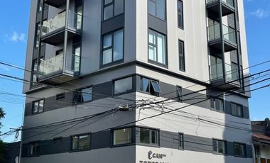 EN VENTA LOCAL COMERCIAL EN MACROCRENTRO