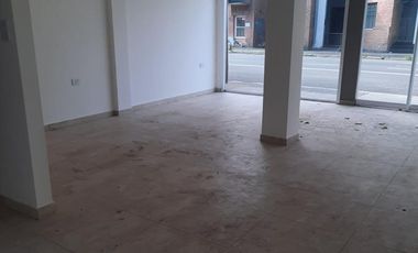 EN VENTA LOCAL COMERCIAL EN MACROCRENTRO