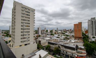 VENTA - PISO DE 3 DORMITORIOS CON COCHERA