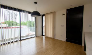 VENTA - PISO DE 3 DORMITORIOS CON COCHERA