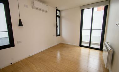 VENTA - PISO DE 3 DORMITORIOS CON COCHERA