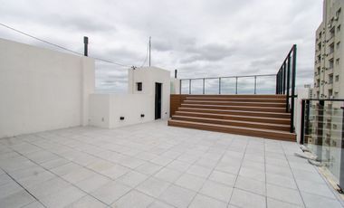 VENTA - PISO DE 3 DORMITORIOS CON COCHERA