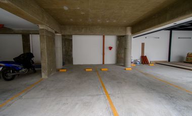 VENTA - PISO DE 3 DORMITORIOS CON COCHERA